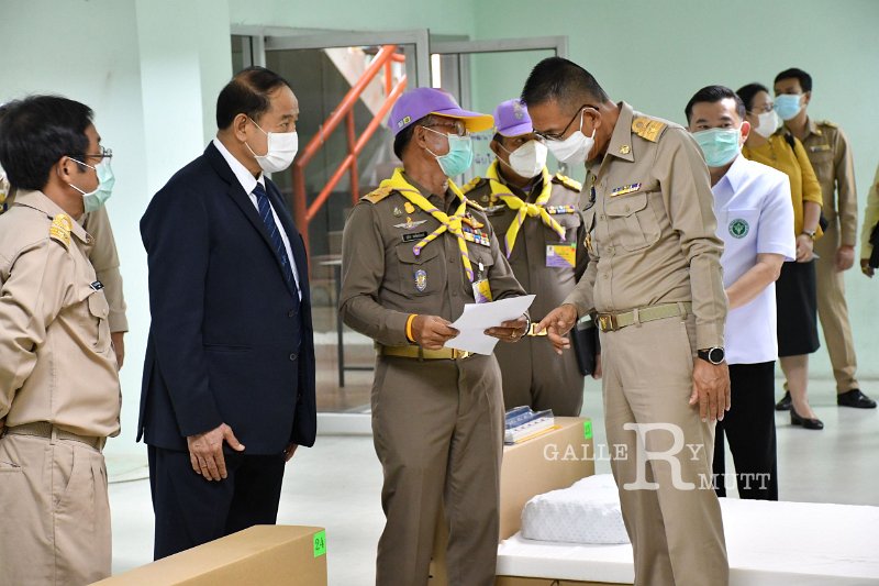 20210426-Governor inspects field hospitals-033.JPG